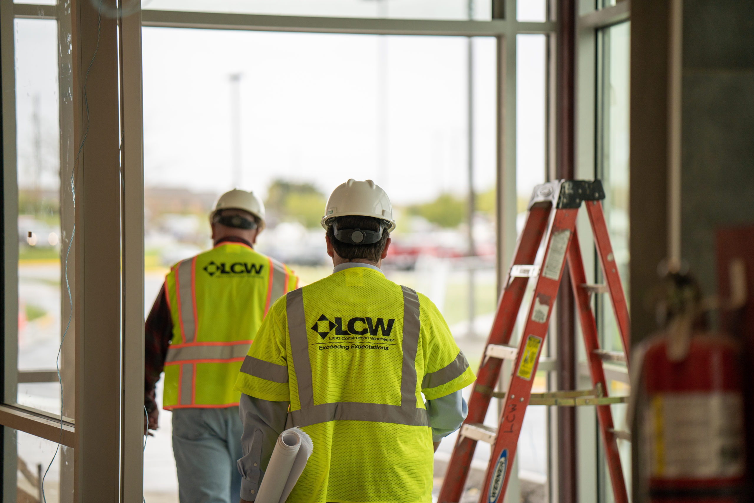 commercial construction contractor